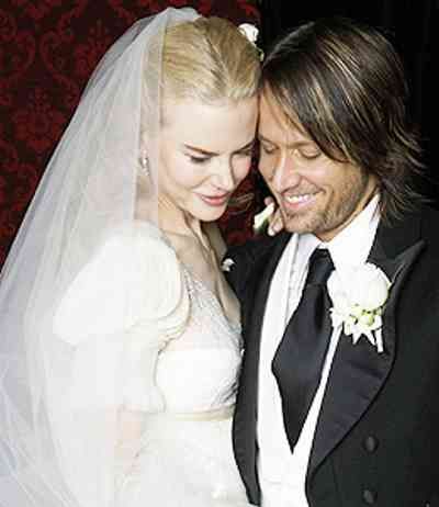 Nicole Kidman and Keith Urban Hollywood Wedding, Keith Urban Nicole Kidman, Celebrity Wedding Photos, Nicole Kidman Keith Urban, Human Interest, Extravagant Wedding, Famous Couples, Urban Wedding, Wedding Bridal Party