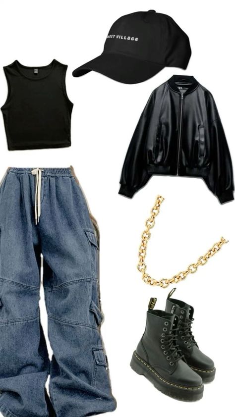 Casual baggy edgy outfit idea Tank Top Baggy Pants, Fashion Magazine Aesthetic, Baggy Pants Fashion, Rich Outfits, Holiday Outfit Ideas, Edgy Outfit, Modesty Outfits, Festive Look, Sheer Clothing