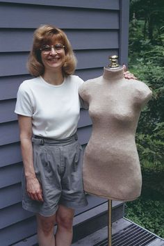 Tela, Diy Dressmakers Dummy, Diy Dress Form How To Make, Dress Alterations Diy, Sewing Mannequin, Duct Tape Dress, Custom Dress Form, Sewing Dress Form, Homemade Dress