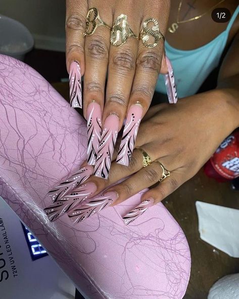 90s Nails Acrylic Black Women, Nails Acrylic Black Women, Nail Designs Black Women, 90s Nails Acrylic, 90s Nail Designs, Nails Black Women, Nail Designs Black, Exotic Nail Designs, Long Cute Nails