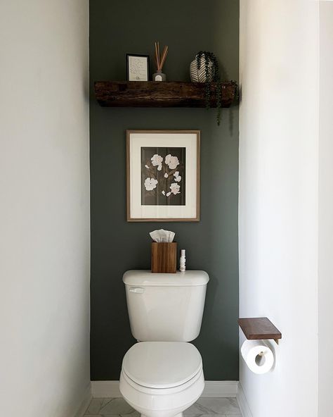 Blue Accent Wall Bathroom, Interior House Paint, Toilet Closet, Small Half Bathroom, Half Bath Decor, Bathroom Wall Colors, Dark Green Bathrooms, Small Bathroom Wallpaper, Unique Living Room