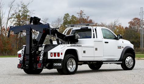Tow trucks are seen every day on the road, where vehicles are transported to various locations. Even if #The #Truck #Factory does the same thing; Which is the towing. However, different types of #tow #truck #Adelaide offer different settings and benefits. They can range from emergency truck recovery to high-end vehicles. Learn more about the different types of tow truck Adelaide and its main uses. Truck Aesthetic, Flatbed Towing, Driver App, Tow Truck Driver, Towing Company, Mobile Mechanic, Towing Vehicle, Automotive Locksmith, Car Breaks
