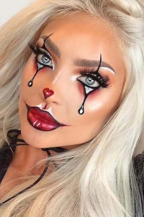 Clown Face Makeup Cute, Woman’s Halloween Makeup, Easy Clown Eye Makeup, Scary Hot Clown Costume, Cute Clowns Halloween Costume, Halloween Costumes Clown Make Up, Simple Creepy Clown Makeup, Scary Clown Make Up Women, Cool Easy Halloween Makeup