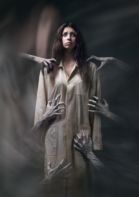 Horror Photography, Adobe Photoshop Design, Essential Oils For Pain, Cover Wattpad, Wattpad Covers, Best Essential Oils, Dark Photography, Arte Horror, Creative Portraits