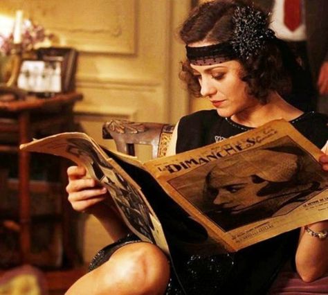 Adriana was a darling, but I disagree that the 20s wasn't the golden age, it most definitely was. Marion Cotillard, Film Books, Midnight In Paris, I Love Cinema, Woody Allen, Roaring Twenties, Moving Pictures, Film Serie, Silver Screen