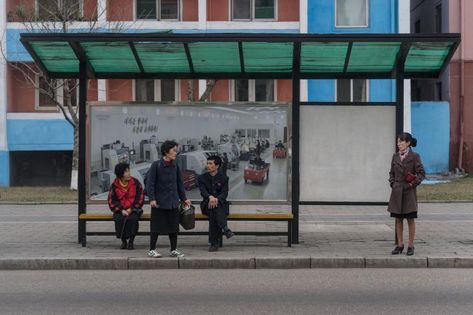 Norte, Person Waiting At Bus Stop, Coquette Clown, Irl Refrences, Anime Colouring, Picture Of People, Bus Drawing, Urban Design Graphics, Bus Stand