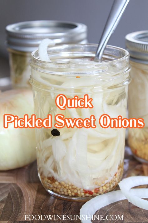 Sweet Onions Recipe, Pickle Onions, Pickled Sweet Peppers, Pickle Onions Recipe, Quick Pickle, Quick Pickled Onions, Sweet Onions, Quick Pickled, Pickled Veggies