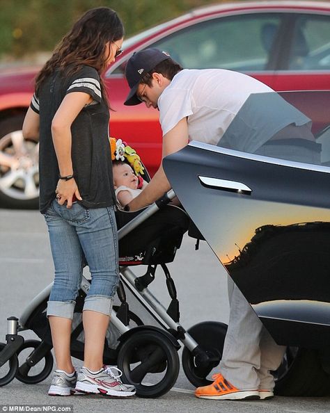 Mila Kunis and Ashton Kutcher coo over little Wyatt on family day at the beach | Daily Mail Online Los Angeles, Angeles, Mila Kunis Baby, Mila Kunis And Ashton Kutcher, Mila Kunis Ashton Kutcher, Mila Kunis Style, Post Baby Body, Ashton Kutcher, Kevin Spacey