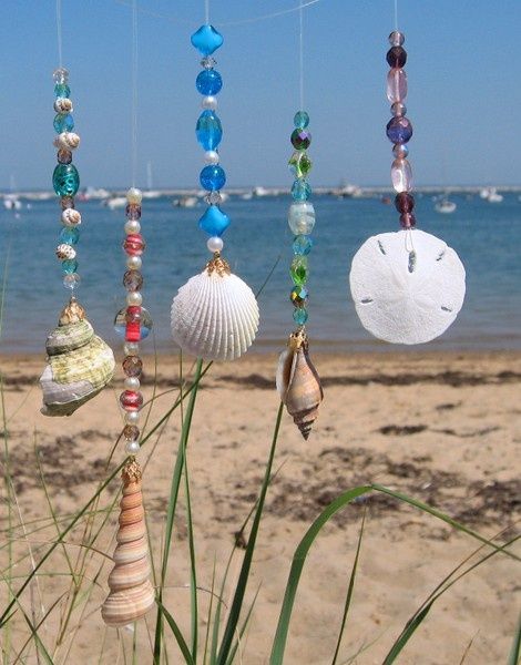 Shell Crafts, hanging decor Seashell Crafts, Strand Decor, Art Coquillage, Shell Ornaments, Creation Deco, Seashell Art, Beach Crafts, Shell Art, Unique Crafts