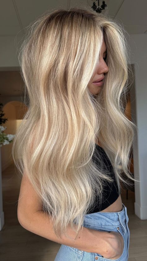 Natalie McKell | It’s the raw lift for me #btconeshot2023_blondes @oneshothairawards #livedinblonde #haireducation | Instagram All Around Blonde Highlights, Blonde Balayage For Long Hair, Full Color Hair Ideas Blonde, Balayage, Long Hair Curtain Bangs Blonde, Blonde Hair Reverse Balayage, Cute Blonde Hair Highlights, Bright Blonde Hair With Layers, Dimensional Natural Blonde