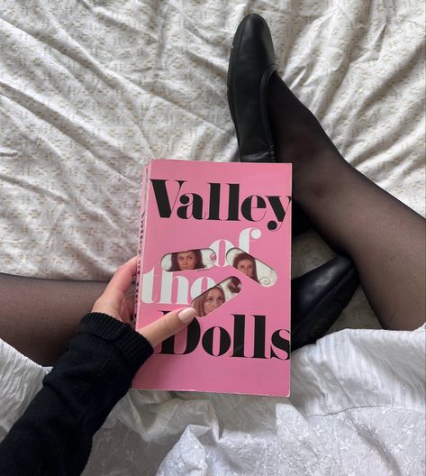 Tumblr, Valley Of The Dolls Book, Valley Of Dolls, Girly Books, Coquette Books, Book Whisperer, Unread Books, Valley Of The Dolls, Girl Reading