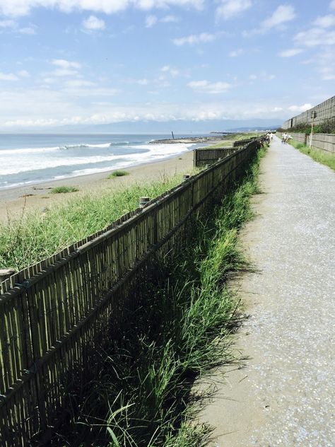 Chigasaki Beach, Japan https://www.alojapan.com/750630/chigasaki-beach-japan/ #JapanPhotos Japanese Beach Aesthetic, Japan Beach Aesthetic, Japan Seaside, Japanese Beach, Beach Japan, House Near Beach, Summer Japan, Japan Beach, Summer In Japan