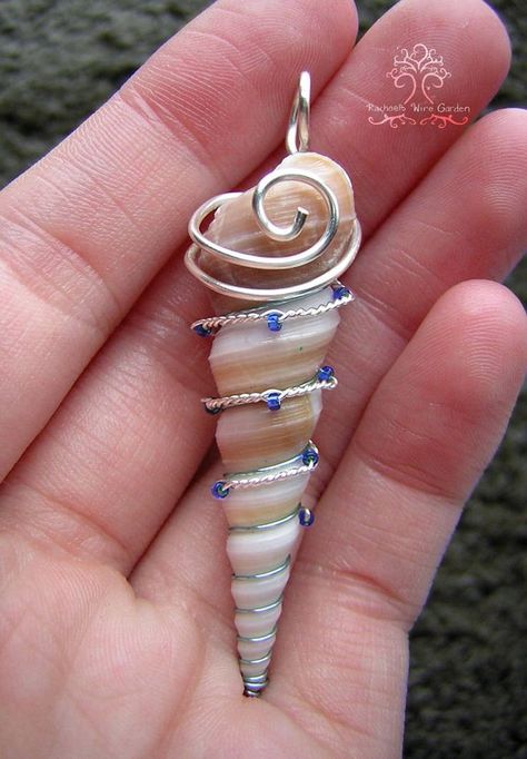 Wire Wrapped Stone Jewelry, Wire Wrap Jewelry Designs, Wire Wrapped Jewelry Tutorials, Wire Jewelry Designs, Seashell Jewelry, Handmade Jewelry Tutorials, Diy Wire Jewelry, Wire Work Jewelry, Handmade Wire Jewelry