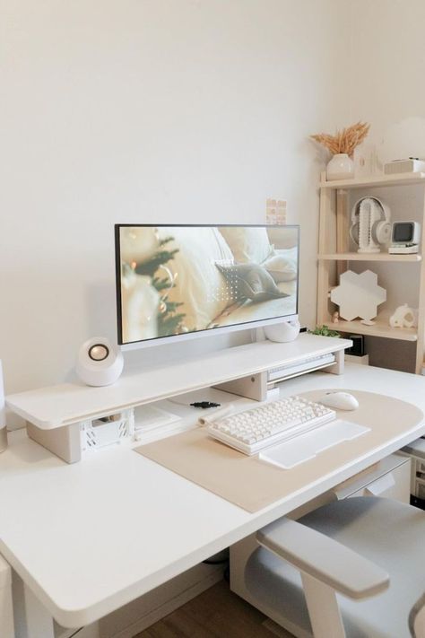 Cozy Gaming Setup, Aesthetic Workspace, Calm Aesthetic, Cozy Gaming, Cozy Desk, Clean Desk, Aesthetic Desk, Desk Setups, Cozy Home Office