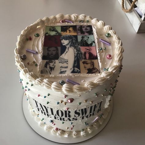 Bolo Taylor Swift, Taylor Swift Cake, Stile Blair Waldorf, Taylor Swift Birthday Party Ideas, About Taylor Swift, Taylor Swift Fan Club, Taylor Swift Party, Taylor Swift Birthday, Taylor Swift Cute