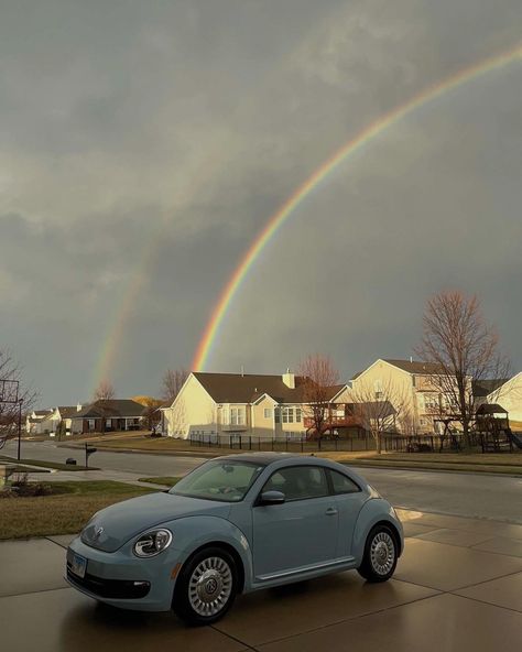 Light Blue Vw Beetle, Cute Vw Beetle, Volkswagon Bug Aesthetic, Beetle Volkswagen Aesthetic, Vw Bug Aesthetic, Light Blue Volkswagen Beetle, Beetles Car, Beetle Car Aesthetic, Blue Beetle Car