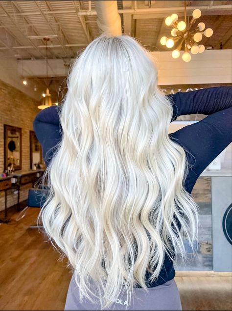 Platinum Blonde All Over Color, Bright Blonde All Over Color, Balayage, Alanya, Blond Hair Ideas Platinum, Platinum Blonde With Extensions, All Over Platinum Blonde Hair, Solid Bleach Blonde Hair, Hair Inspo Color Platinum Blonde