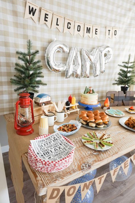 Campout Themed Birthday Party, 8 Year Birthday Theme, Camp Out Party Ideas For Kids, Camp Kikiwaka Birthday Party, Camping Party Balloons, Camp Theme 1st Birthday Party, Summer Camp Theme Birthday Party, One Happy Camper Food Table, Birthday While Camping