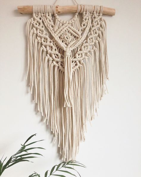 Diy Easy Macrame, Layered Macrame Wall Hanging, Easy Macrame Wall Hanging, Diy Macrame Tutorial, Macrame Earrings Tutorial, Diy Macrame Wall Hanging, Macrame Wall Hanging Tutorial, Boho Macrame Wall Hanging, Macrame Wall Hanging Diy