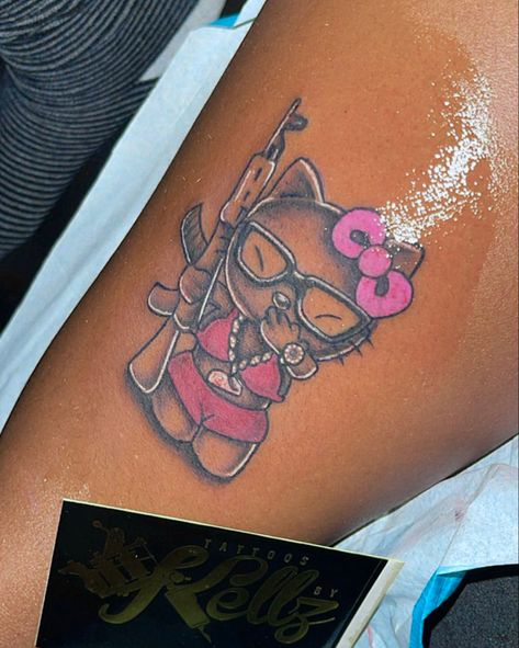 Chowder Tattoo Cartoon, Tattoo Ideas Guys, Y2k Drawing, Tigh Tattoo, Cute Thigh Tattoos, Kitty Tattoos, 16 Tattoo, Pretty Hand Tattoos, Hand And Finger Tattoos