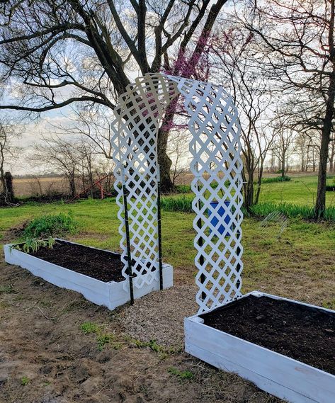 Diy Garden Arch Cheap, Diy Garden Arch, Diy Arbour, Garden Arch Trellis, Garden Archway, Taman Diy, Arch Trellis, Arbors Trellis, Diy Garden Trellis