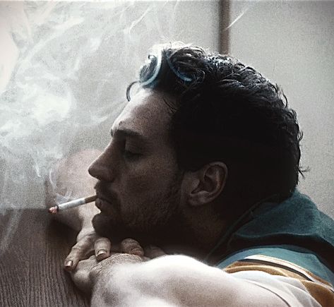 Aaron Taylor Johnson Side Profile, Aaron Taylor Johnson Aesthetic, A Million Little Pieces, Taylor Johnson, Aaron Johnson, Cuffing Season, Husband Material, Aaron Taylor, Aaron Taylor Johnson