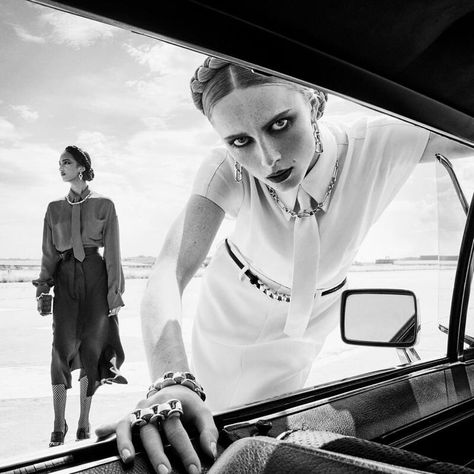 Steven Meisel Flashes 'High Tension' ZARA FW 2020 Campaign — Anne of Carversville Zara Campaign, Zara Models, Classic Car Photoshoot, Car Editorial, Zara Fall, Soft Power, Campaign Fashion, Photographie Inspo, Steven Meisel