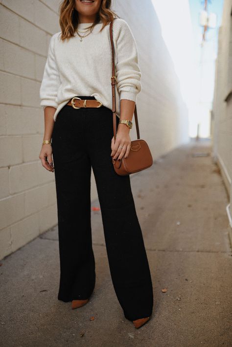 Work Outfits 2023 Fall, Timeless Outfit Ideas For Women, Sweater Outfits Professional, Black Pants Sweater Outfit, Outfit Ideas Fall Work, Trendy Fashion Over 50, Fall Outfits Athletic Build, Knit Sweater Work Outfit, Cream Sweater Outfits Work