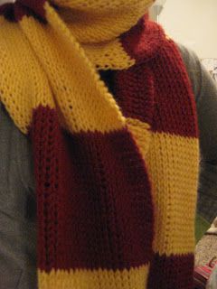 Tunisian Crochet, Harry Potter Scarf Pattern, Harry Potter Gryffindor Scarf, Harry Potter Knit, Gryffindor Scarf, Harry Potter Scarf, Harry Potter Crochet, Harry Potter Gryffindor, Scarf Knitting Patterns