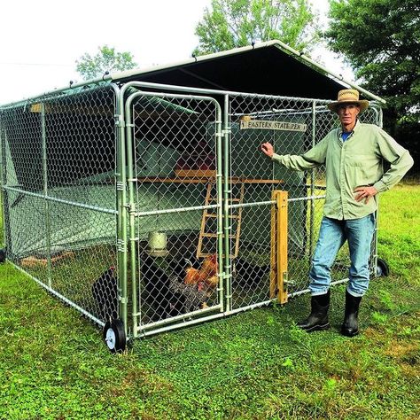 Convert a dog pen into a chicken tractor that’s easy to assemble and move, and sturdy enough to keep your flock well-protected. Learn how… Goat Tractor Ideas, Chicken Run Ideas, Mobile Chicken Coop, Cute Chicken Coops, Easy Chicken Coop, Portable Chicken Coop, Chicken Pen, Tractor Idea, Chicken Tractors