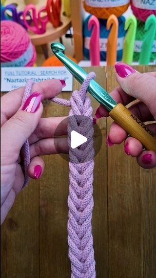 Jute Twine Crafts, Keychain Loop, Slip Stitches, Crochet Handles, Twine Crafts, Crochet Flats, Crochet Belt, Braid Jewelry, Crochet Cord