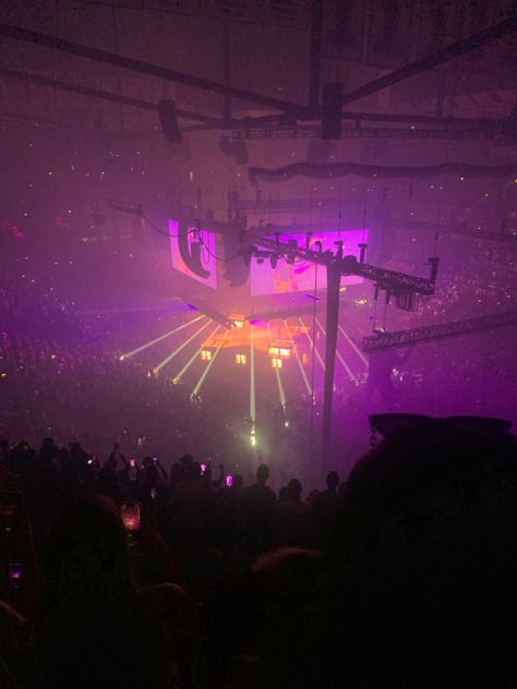Drake, Its All A Blur Tour, Drake Concert, Concert Pictures, Concert Pics, 21 Savage, Blur, Festival, Concert