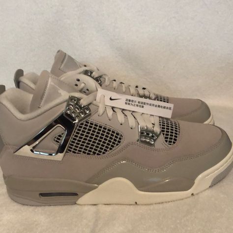 Nike Must Have Frozen Jordan 4 Must Have In Rotation Size Men 10.5 Nike Shoes Jordan, Pretty Sneakers, Frozen Moments, Pretty Shoes Sneakers, Jordan 4s, Preppy Shoes, Trendy Shoes Sneakers, Nike Fashion Shoes, Jordan Shoes Girls