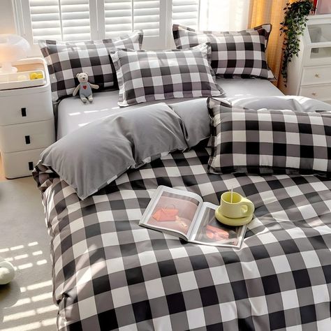 - Brand New - Color : White &Grey - Modern Plaid Grid Duvet Cover Set Made Of 100% Cotton Creates A New Standard Of Soft And Comfortable Sleeping Experience, Exceptionally Cozy, Breathable And Skin-Friendly. Perfect For All Seasons Use. - Checkered Bed Set With Plaid Printed Pattern, Creating A High-Fashion Environment And A Restful Feeling In The Bedroom, Bringing You Wonderful & Beautiful Dreams! Can Be Used To Hotel And Home Decoration, Also A Great Gift Idea For Christmas, New Year, Birthday, Wedding And Anniversaries Etc. - Zipper Closure & Corner Ties- The Side Zipper Of The Comforter Set Allows You To Insert And Remove The Duvet Easily.The Four Corner Ties/Hooks Ensure That Your C