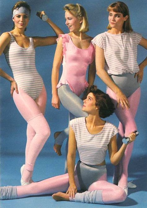 1980s workout videos....where all the womens' names were either Debbie or Donna. Aerobic Outfit, Istoria Modei, Look 80s, 1980s Fashion Trends, 80s Workout, Fashion 1980s, 80s Fashion Trends, Mode Retro, 80’s Fashion