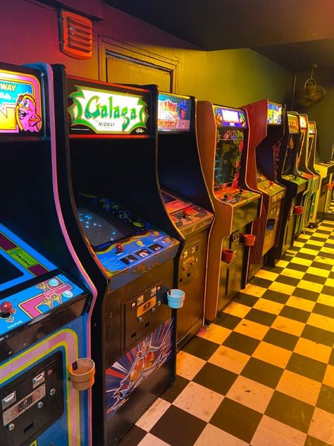 Retro Gaming Room, Ultimate Gaming Room, Arcade Retro, Arcade Bar, Classic Console, Gloomy Weather, Neon Retro, Arcade Room, Retro Arcade Games