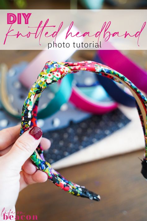 Tied Headband Diy, Couture, Tela, Diy Fabric Knot Headband, Fabric Wrapped Headbands Diy, How To Make Headbands For Women Diy, How To Make Boho Headbands, Hairbands Diy How To Make, How To Cover A Headband