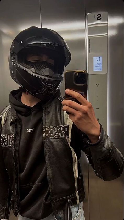 Motorcycle Man Aesthetic, Biker Men Aesthetic, Biker Guy Aesthetic, Moter Cycle Men, Guys On Motorcycles, Motorcycle Guy Aesthetic, Biker Boy Aesthetic, Motorcycle Guys, Motorcycle Boys