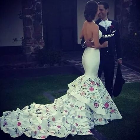 Say yes to the dress                                                                                                                                                                                 More Charro Wedding, Wedding Mexican, Mexican Inspired Wedding, Embroidered Mermaid, Mermaid Embroidery, Mexican Themed Weddings, Mexican Wedding Dress, Bridal Gowns Vintage, Embroidered Wedding Dress