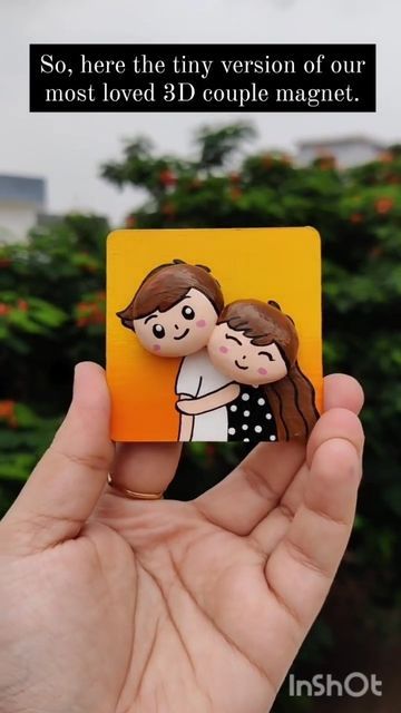 Dr. Ribha Saraswat on Instagram: "Customized tiny version of 3D couple magnet. DM to order Follow @craftclub007 #reels #reel #reelkarofeelkaro #reeitfeelit #reeltrending #viralreels #reelinstagram #reelindia #fridgemagents #fridgemagnetcute #3dart #couplegifts #giftideas #giftforhim #giftforher #personalizedgift #birthdaygift #handmadeindia #handmadewithlove #giftforlove #giftforhubby #supportsmallbusiness #supporthandmade #vocalforlocal #artistsoninstagram #love #art" Couple Clay Art On Canvas, Lippan Art For Couple, Handmade Love Gifts, Clay Gift For Boyfriend, Munja Ceremony, Cute Clay Ideas For Boyfriend, Couple Clay Art, Clay Art For Boyfriend, Clay Crafts For Boyfriend