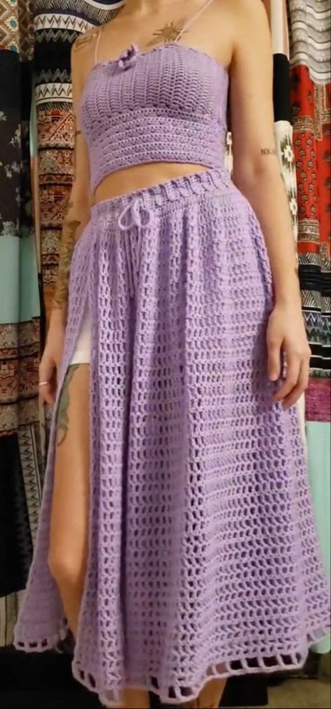 Skirt Pattern Free, Crochet Bottoms, Crochet Skirt Pattern, Mode Crochet, Crochet Skirts, Crochet Design Pattern, Crochet Clothing And Accessories, Crochet Fashion Patterns, Crochet Dress Pattern