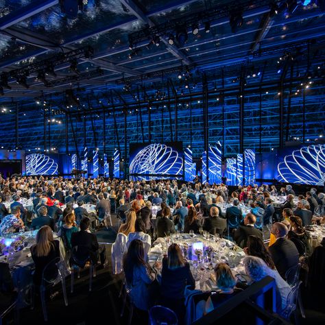 Breakthrough Prize Awards - reception and awards ceremony, designed by BW Architects. Receiving Award On Stage, Award Event Design, Award Ceremony Aesthetic, Award Ceremony Decorations, Americans Got Talent, Corporate Event Design, Event Programs, Corporate Awards, Sports Awards