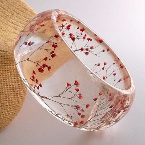 Resin Resin and More Resin! Chunky Bangle, Resin Bracelet, Resin Bangles, Flowers Red, Red Baby, Botanical Jewelry, Resin Ring, Bijoux Diy, Resin Diy