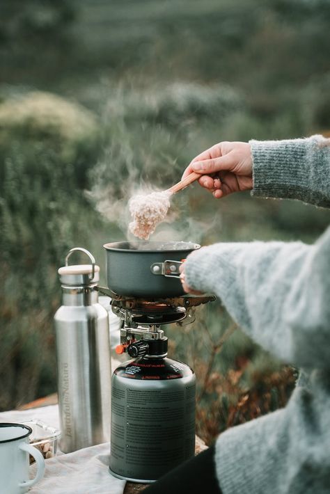 Camping Food Photography, Car Camping Photography, Solo Camping Aesthetic, Ugc Examples, Camping Cooking Gear, Aesthetic Camping, Best Camping Stove, Portable Camping Stove, Camping Lifestyle
