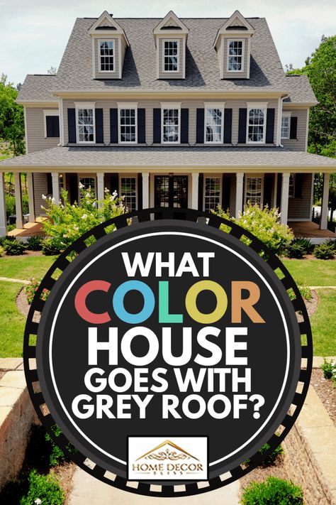 Exterior Paint Colors For House With Grey Roof, Light Colored Roof Exterior Design, House Colors With Grey Roof, Charcoal Grey Roof House Colors, Grey Roof Exterior House Colors, Light Gray Metal Roof Houses, Dark Grey Roof House Exterior Paint, Exterior House Colors With Grey Roof, Houses With Grey Roofs