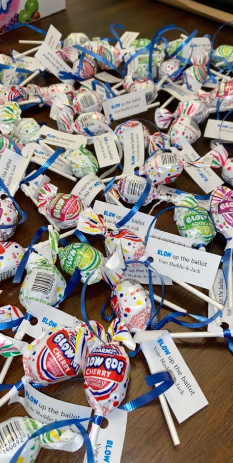 Gifts For Homecoming Court, Homecoming Handout Ideas, Asb Campaign Ideas Candy, Homecoming Campaign Favors, Homecoming Court Campaign Ideas Candy, Things To Pass Out For Homecoming Campaign, Prom Advertising Ideas, Prom Campaign Ideas Treats, Ideas For Homecoming Campaign