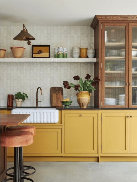 12 Paint Color & Interior Design Trends for 2024 - Amykranecolor.com London Terrace House, Shaker Style Kitchens, Yellow Kitchen, Kitchen Color, Kitchen Diner, Shaker Style, Kitchen Colors, Kitchen Styling, Interior Design Trends