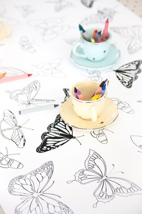 Butterfly Tea Party, Party Table Runner, Butterfly Themed Birthday Party, Butterfly Garden Party, Kids Table Wedding, First Birthday Decor, Butterfly Tea, Wedding Kids, Butterfly Birthday Party