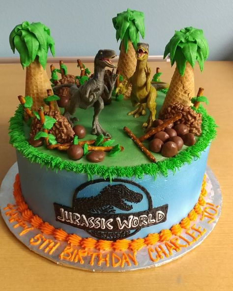 This 5 year old LOVED her Jurassic World birthday cake! Dinosaur Cake For Boys, Jurassic World Birthday Cake, Park Birthday Party Ideas, World Birthday Cake, Dinosaur Cakes For Boys, Jurassic World Birthday, Jurassic World Cake, Park Birthday Party, Dino Birthday Cake