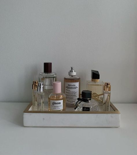 Zara Is Low-Key One of the Best Places to Buy Perfumes—Here Are Our Favorites Perfume Display Aesthetic, Zara Perfumes, Perfume Display, Zara Fashion, Best Fragrances, Velvet Matte, Trik Fotografi, Fresh Fragrances, Floral Notes